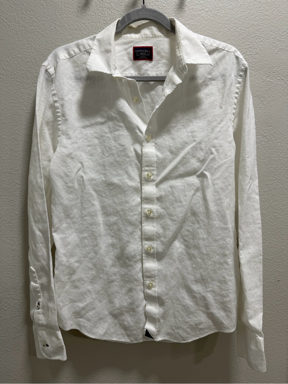UNTUCKit Men’s White Long-Sleeve Button-Down Dress Shirt